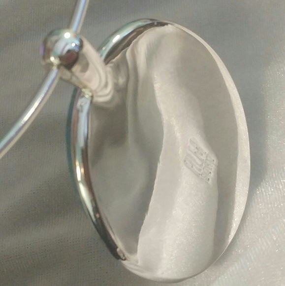 Robert Lee Morris Soho Large Bold Pendant Necklace - Picture 4 of 5